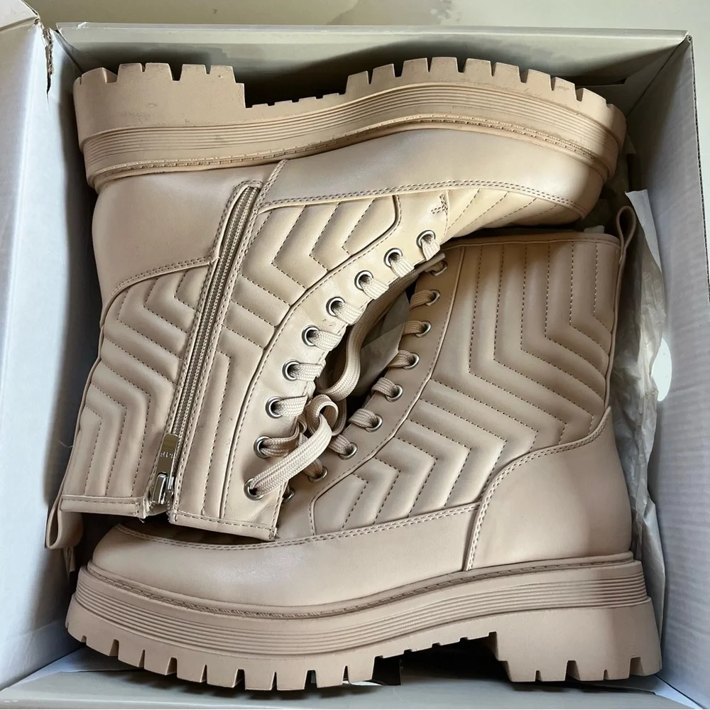 Marc Fisher Pierce Quilted Faux Leather Pierce Light Natural Combat Boot Sz 10 - Picture 1 of 14
